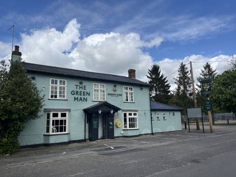 Photograph of the Green Man pub in Shepreth